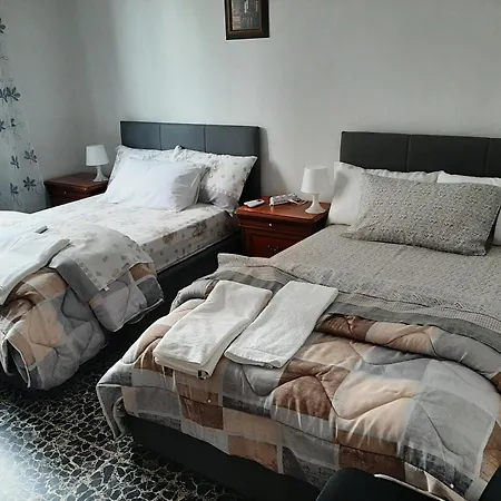 Casa Dh 펜션 라스페치아